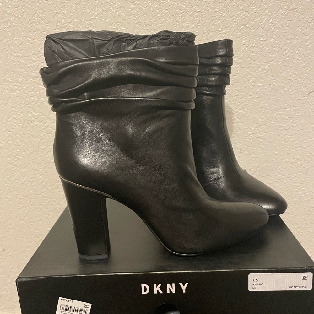 DKNY Sabel Bootie Black